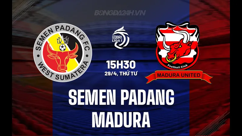 Cầu thủ của Semen Padang và Madura United đối đầu trên sân cỏ